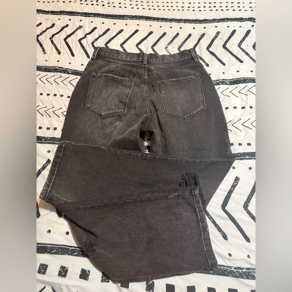 Kancan Distressed Black Jeans - Picture 3 of 3